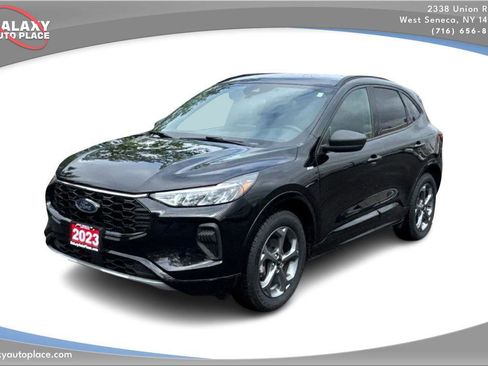 Used 2023 Ford Escape ST-Line image 1