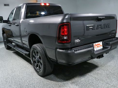 Used 2025 RAM 2500 Big Horn AWD/4WD image 9