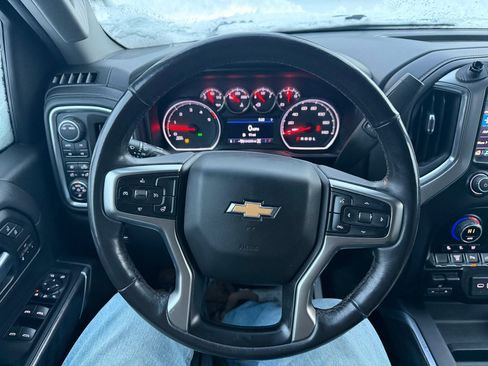 Used 2020 Chevrolet Silverado 2500 LTZ w/ LTZ Plus Package image 11