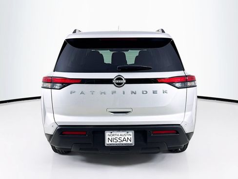 Used 2025 Nissan Pathfinder SV FWD image 6