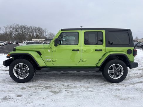 Used 2018 Jeep Wrangler Unlimited Sahara image 10