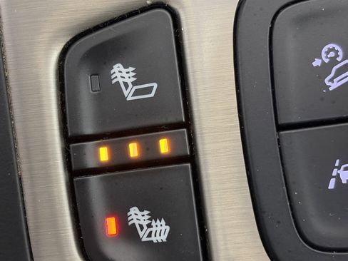 Used 2023 GMC Terrain Denali image 29