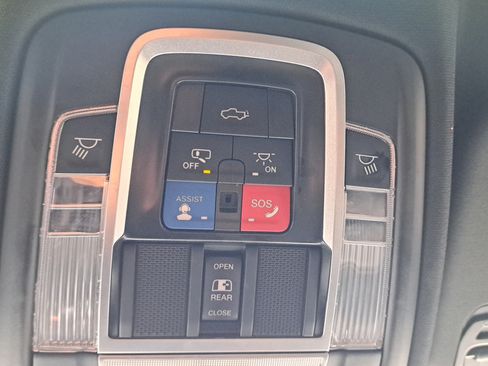 Used 2022 RAM 1500 Limited AWD/4WD image 25