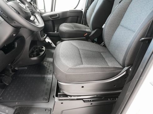 Used 2025 RAM ProMaster 1500 w/ Convenience Group image 16