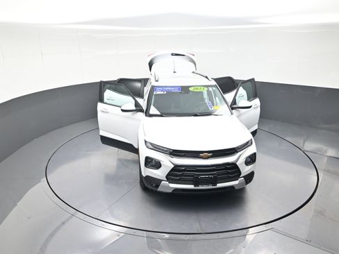 Used 2023 Chevrolet TrailBlazer LT w/ Convenience Package image 12