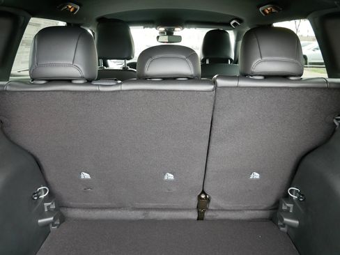 New 2026 Jeep Compass Latitude image 11