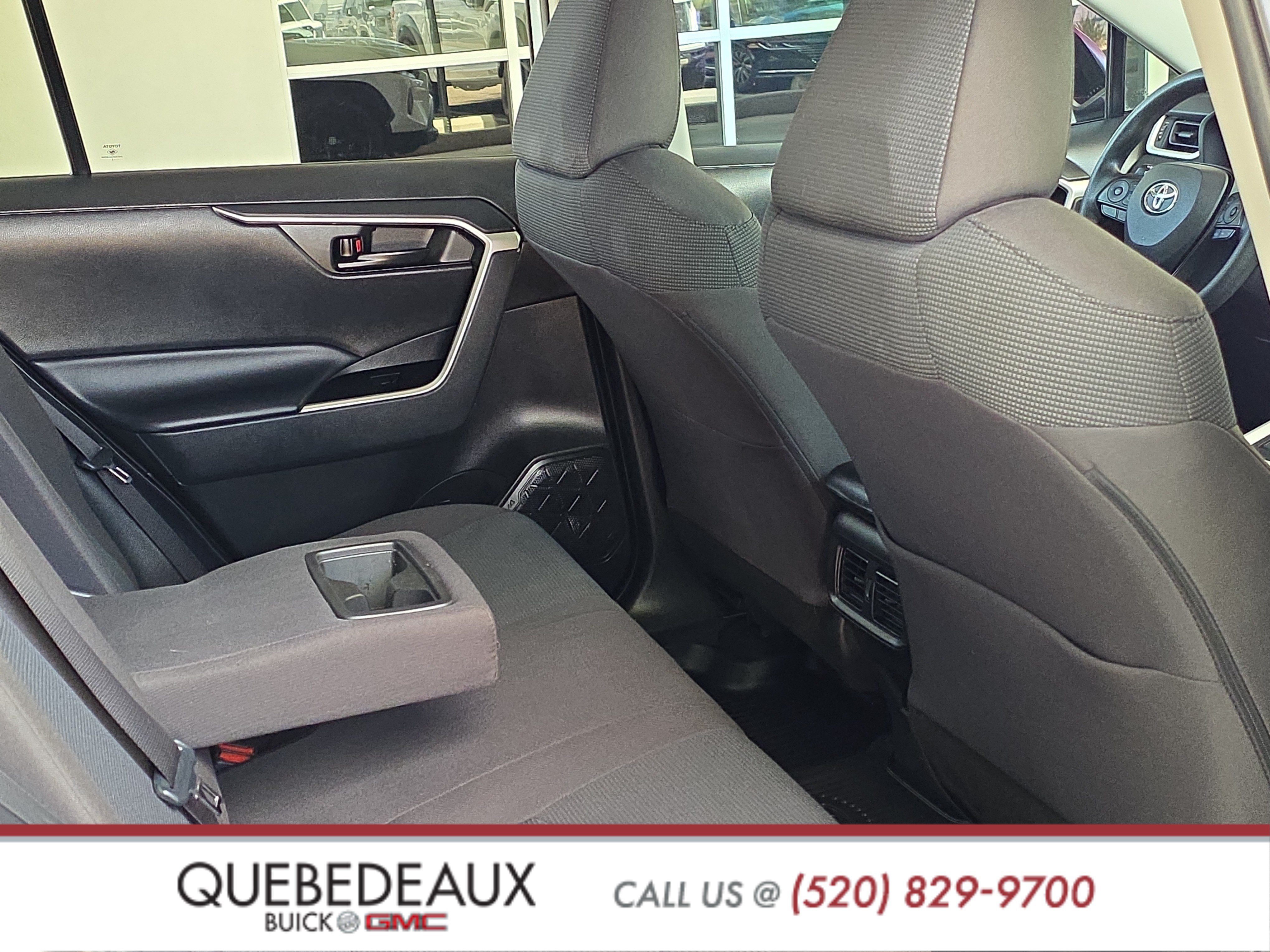 Used 2022 Toyota RAV4 LE FWD image 23