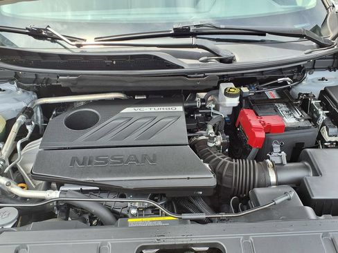 Used 2025 Nissan Rogue SV FWD image 33