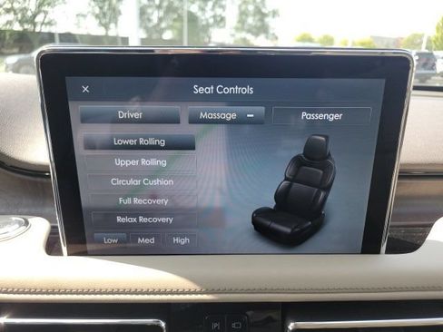 Certified 2023 Lincoln Aviator Reserve w/ Equipment Group 201A AWD/4WD image 39