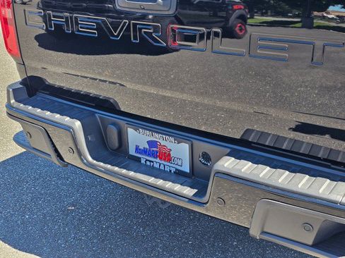 Used 2022 Chevrolet Colorado LT w/ Fleet Safety Package RWD image 15