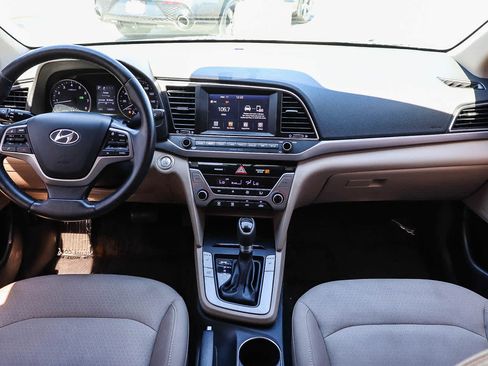 Used 2017 Hyundai Elantra SE w/ SE A/T Tech Package 03 image 13