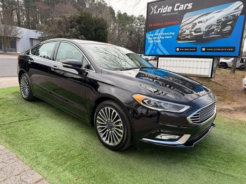 Used 2017 Ford Fusion SE w/ Fusion SE Technology Package image 1