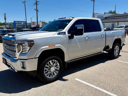 Used 2022 GMC Sierra 2500 Denali w/ Denali Ultimate Package AWD/4WD image 8