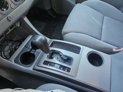 Used 2010 Toyota Tacoma 4x4 Double Cab image 17