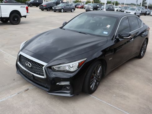 Used 2018 INFINITI Q50 Red Sport 400 w/ Sensory Package (Sport) image 6