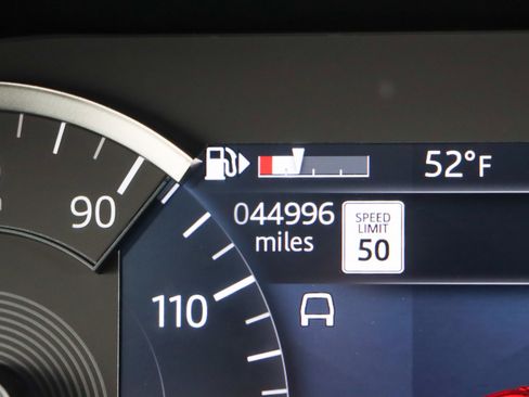 Used 2022 Land Rover Range Rover Evoque R-Dynamic S image 16