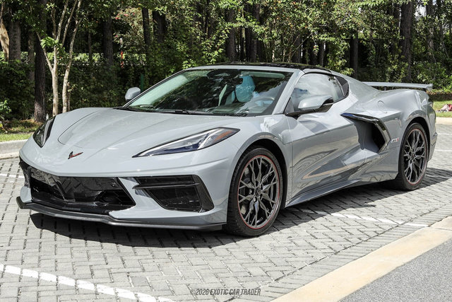 Used 2025 Chevrolet Corvette Stingray Premium Cpe w/ Z51 Performance Package RWD image 14