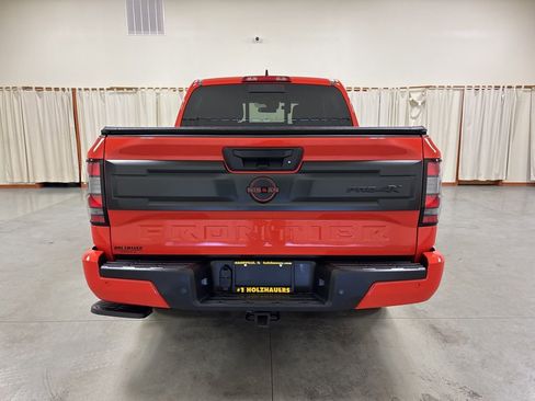 Used 2025 Nissan Frontier PRO-4X w/ Tow Package AWD/4WD image 7