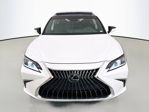 Certified 2022 Lexus ES 350 w/ Premium Package image 2