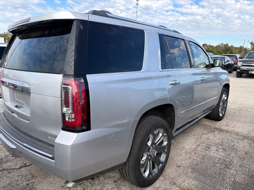 Used 2015 GMC Yukon Denali w/ Premium Package AWD/4WD image 5