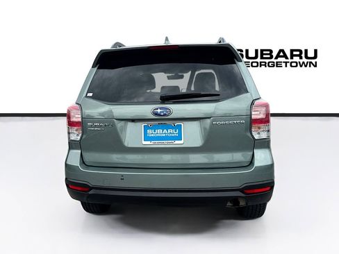 Used 2018 Subaru Forester 2.5i Premium w/ All-Weather Package AWD/4WD image 6