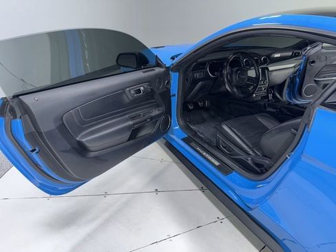 Used 2022 Ford Mustang GT Premium w/ Equipment Group 401A RWD image 9