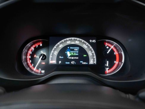 Certified 2025 Toyota RAV4 LE image 17