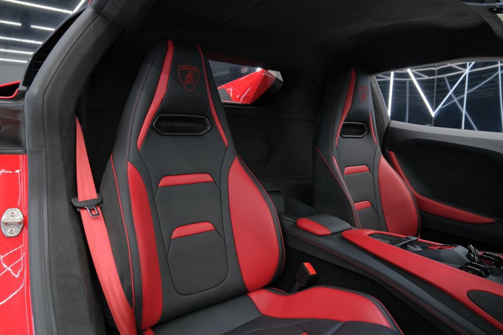 Used 2026 Lamborghini Temerario AWD/4WD image 31