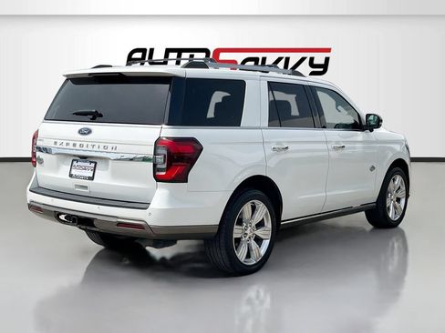 Used 2024 Ford Expedition King Ranch RWD image 7