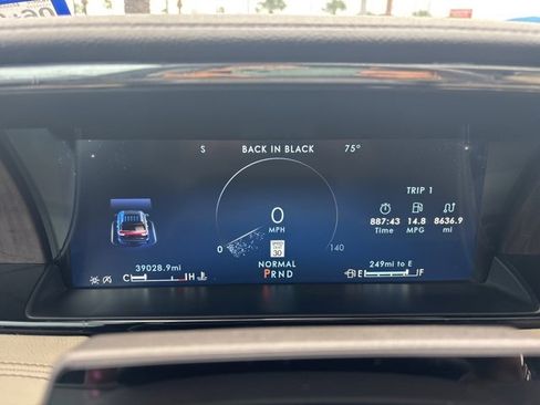 Used 2023 Lincoln Navigator Reserve image 10