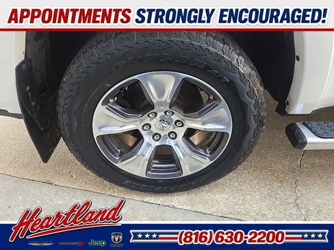 Used 2019 RAM 1500 Laramie AWD/4WD image 32