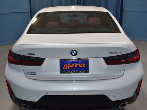 New 2026 BMW 330i xDrive Sedan w/ M Sport Package image 25