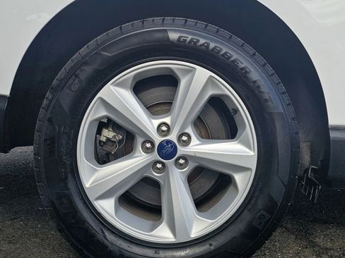 Used 2022 Ford Edge SE w/ Cargo Accessory Package image 6