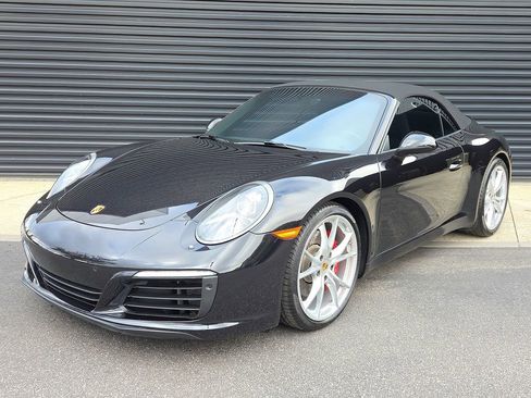Certified 2017 Porsche 911 Carrera S image 1