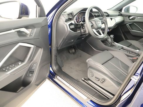 New 2025 Audi Q3 2.0T Premium image 14