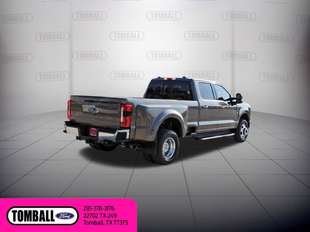 Used 2023 Ford F350 Lariat w/ Tow Technology Package AWD/4WD image 7