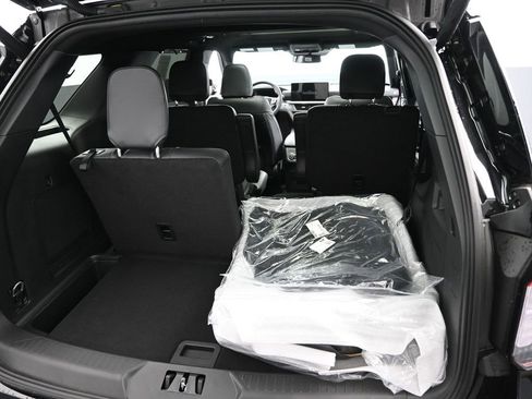 New 2025 Ford Explorer ST image 31