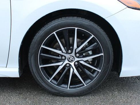 Used 2022 Toyota Camry SE image 36