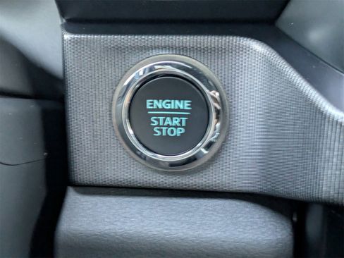 New 2026 Ford F250 Platinum w/ Tremor Off-Road Package image 39