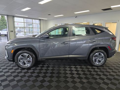 New 2026 Hyundai Tucson Blue SE w/ Tow & Go Package image 7