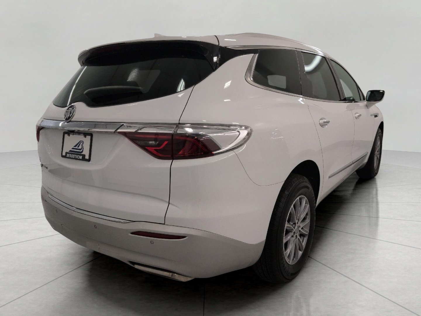 Used 2023 Buick Enclave Essence w/ Trailering Package, 5000 lbs. AWD/4WD image 19