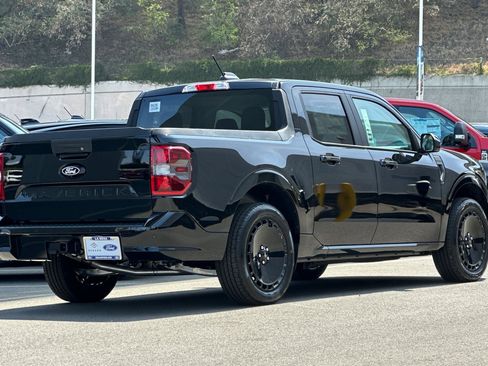 New 2025 Ford Maverick Lobo image 3