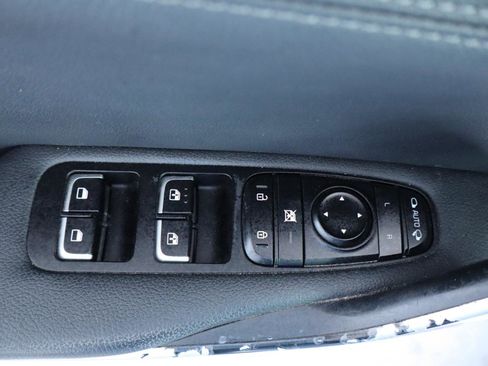 Used 2019 Kia Stinger GT image 26