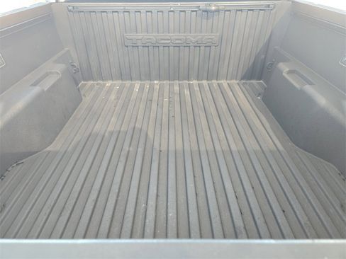 Used 2025 Toyota Tacoma SR image 29