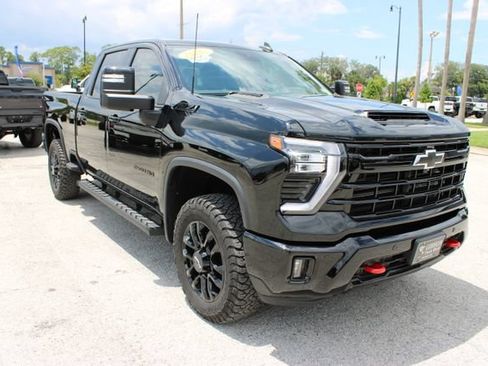 Used 2025 Chevrolet Silverado 2500 LT w/ Trail Boss Package AWD/4WD image 15