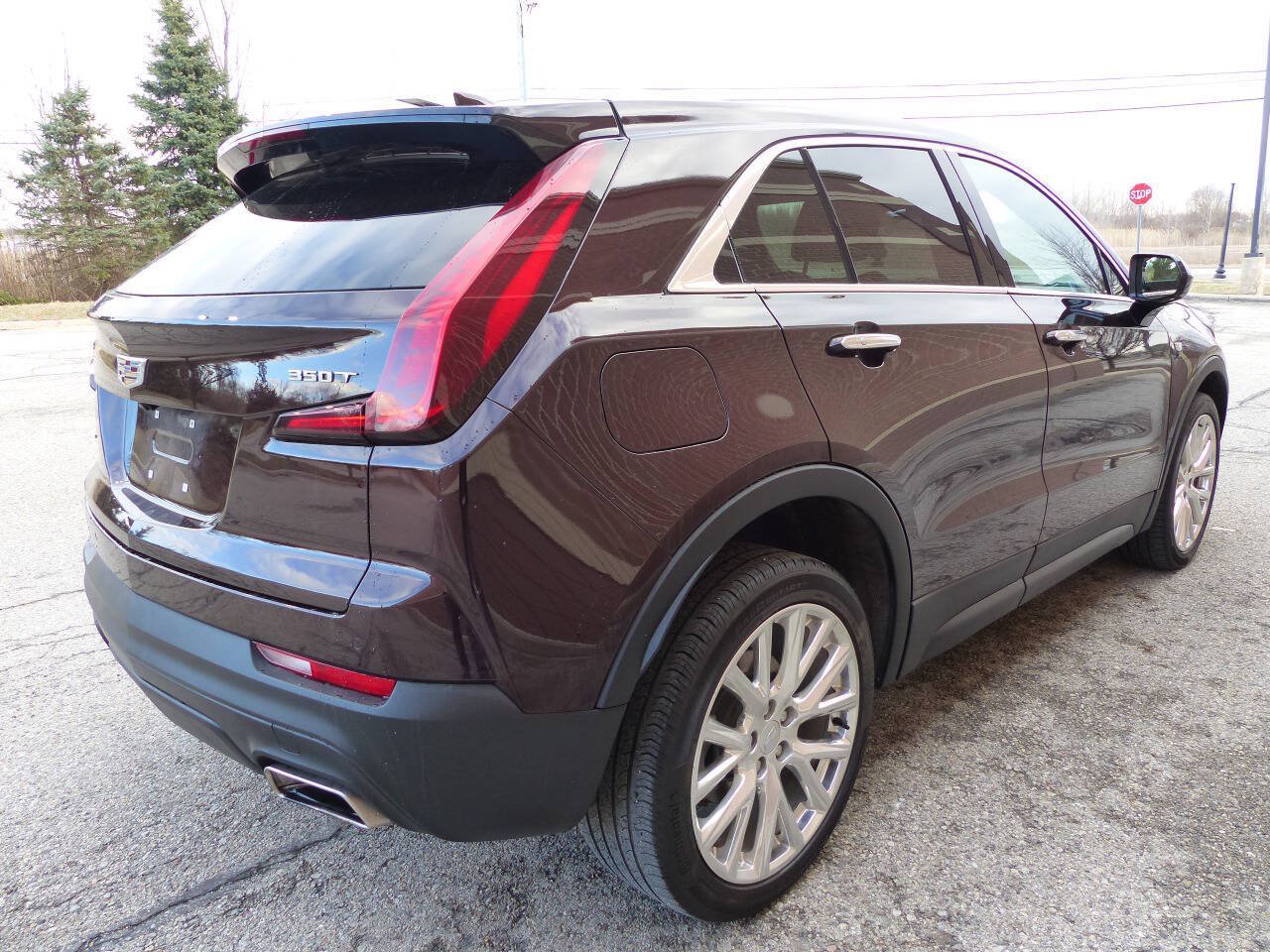 Used 2021 Cadillac XT4 Luxury w/ Cold Weather Package AWD/4WD image 10