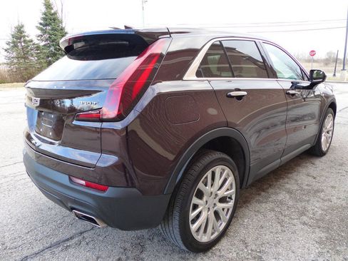 Used 2021 Cadillac XT4 Luxury w/ Cold Weather Package AWD/4WD image 10