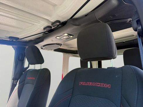 Used 2021 Jeep Wrangler Unlimited Rubicon w/ Steel Bumper Group AWD/4WD image 23