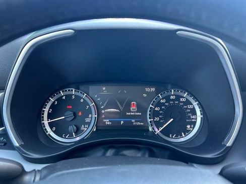 Used 2023 Toyota Highlander XLE FWD image 15