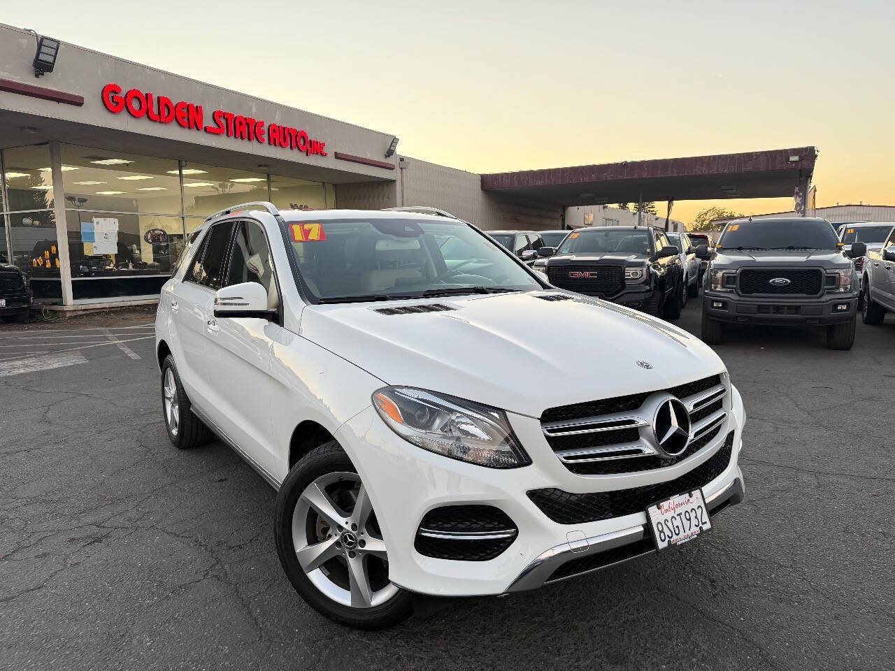 Used 2017 Mercedes-Benz GLE 350 image 2